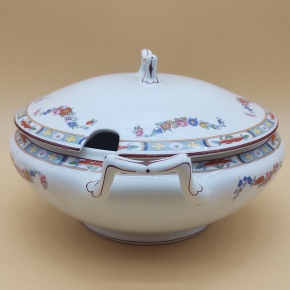 Vintage Covered Serving Dish by J & G Meakin - Picture 4 of 11